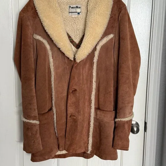 Pioneer Wear Vintage Mens Shearling Suede Coat With Embroidered Trim & Quilted L - Picture 2 of 8